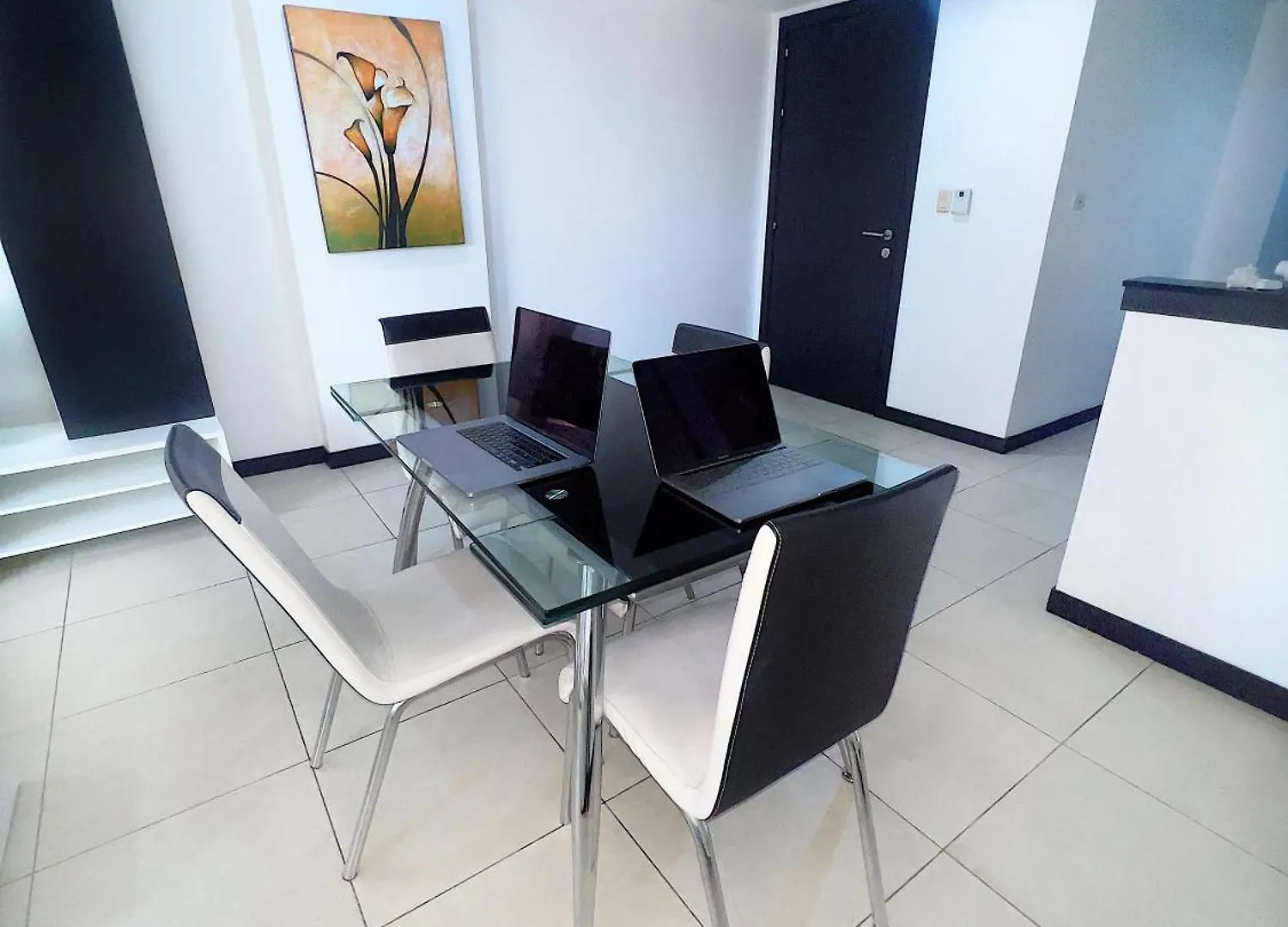 דירות גוויאקיל Departamento De Lujo En Puerto Santa Ana 0*,  אקוודור