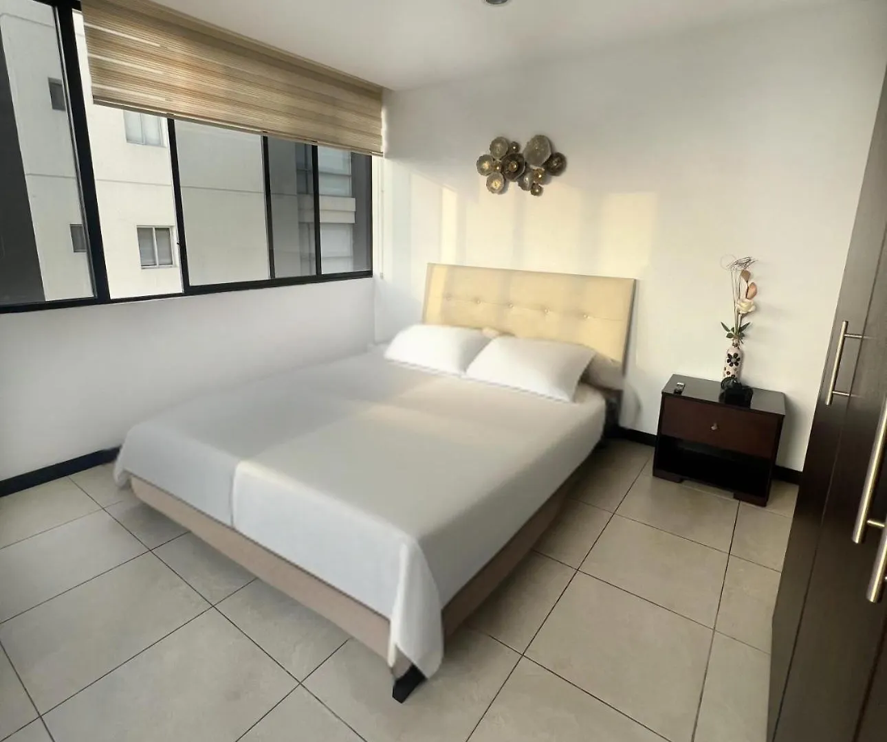 דירות גוויאקיל Departamento De Lujo En Puerto Santa Ana